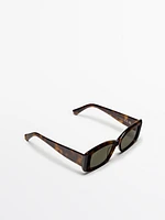 Rectangular tortoiseshell-effect sunglasses