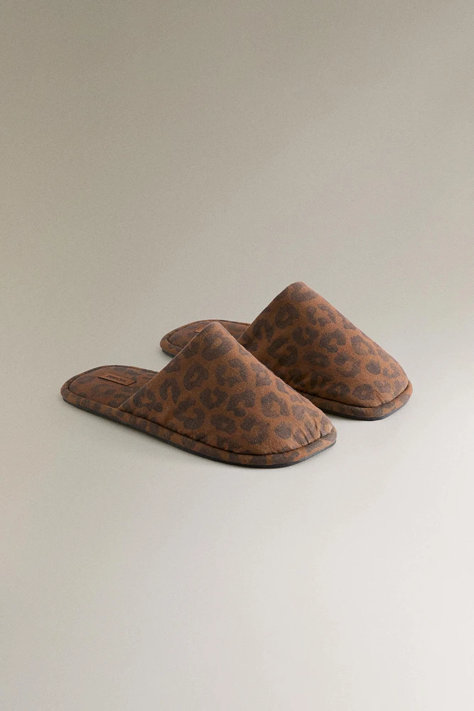 ANIMAL PRINT MULE SLIPPERS