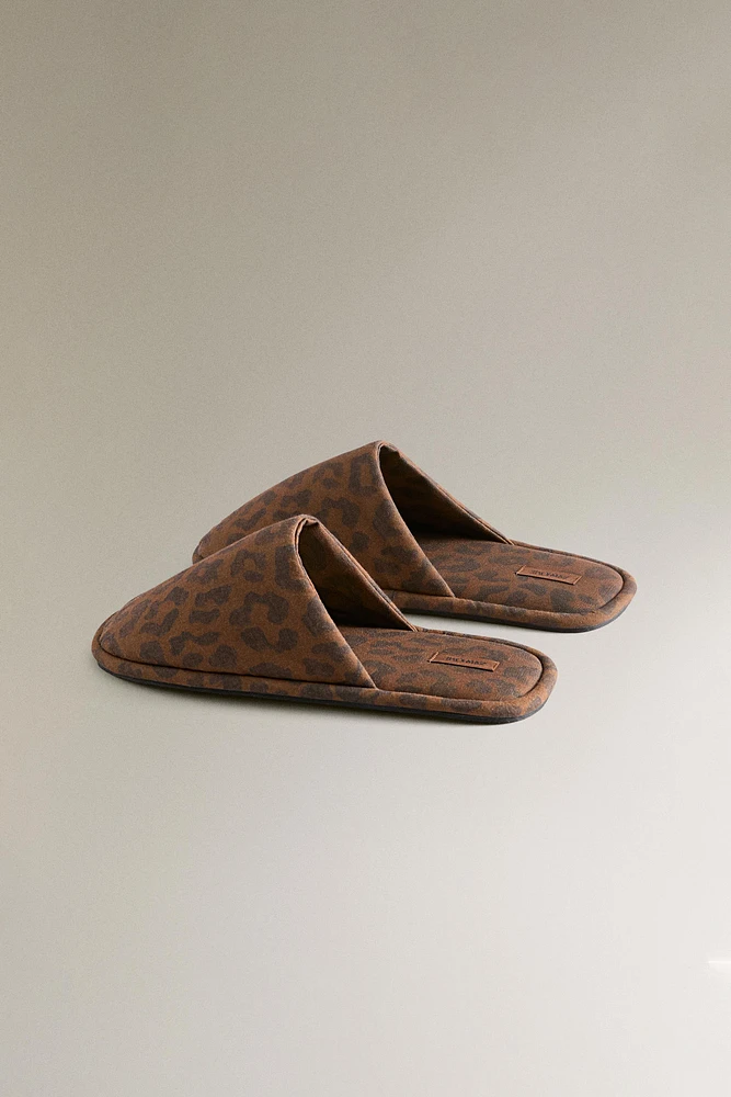 ANIMAL PRINT MULE SLIPPERS