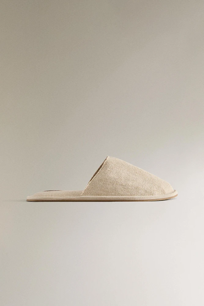 LINEN SLIPPERS