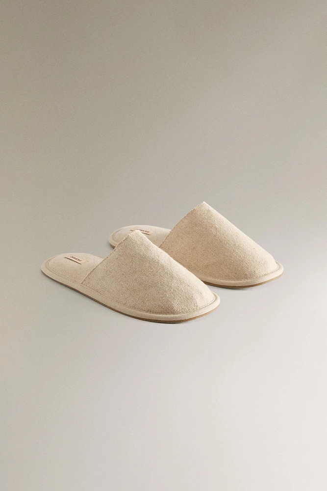 LINEN SLIPPERS