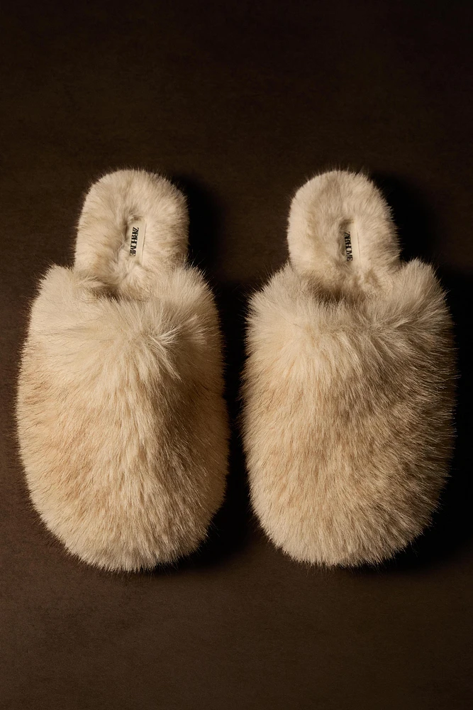 FAUX FUR MULE CLOG SLIPPERS