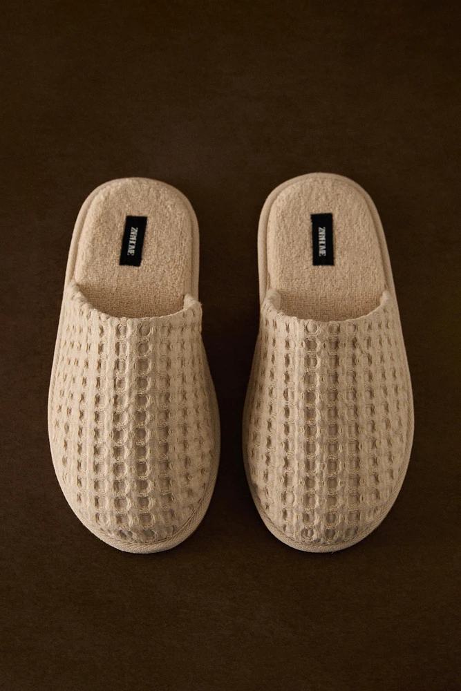 WAFFLE-KNIT SLIPPERS