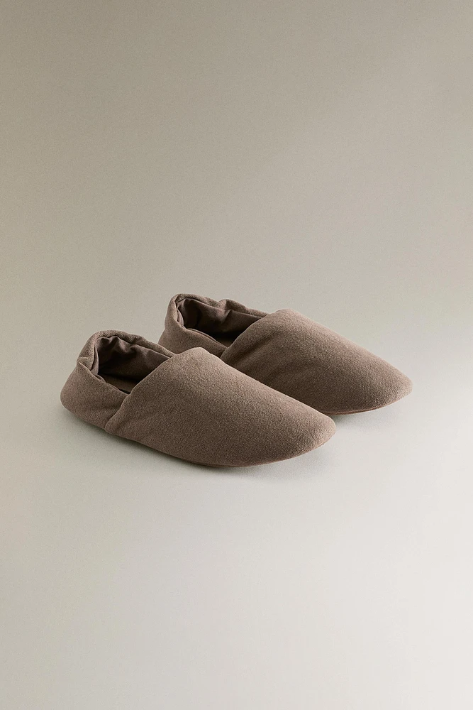 LINEN BABOUCHE SLIPPERS