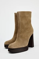 SUEDE PLATFORM HEELED ANKLE BOOTS