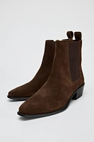 PULL TAB CHELSEA ANKLE BOOTS