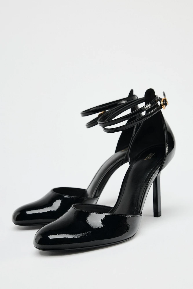 HEELED FAUX PATENT LEATHER SHOES