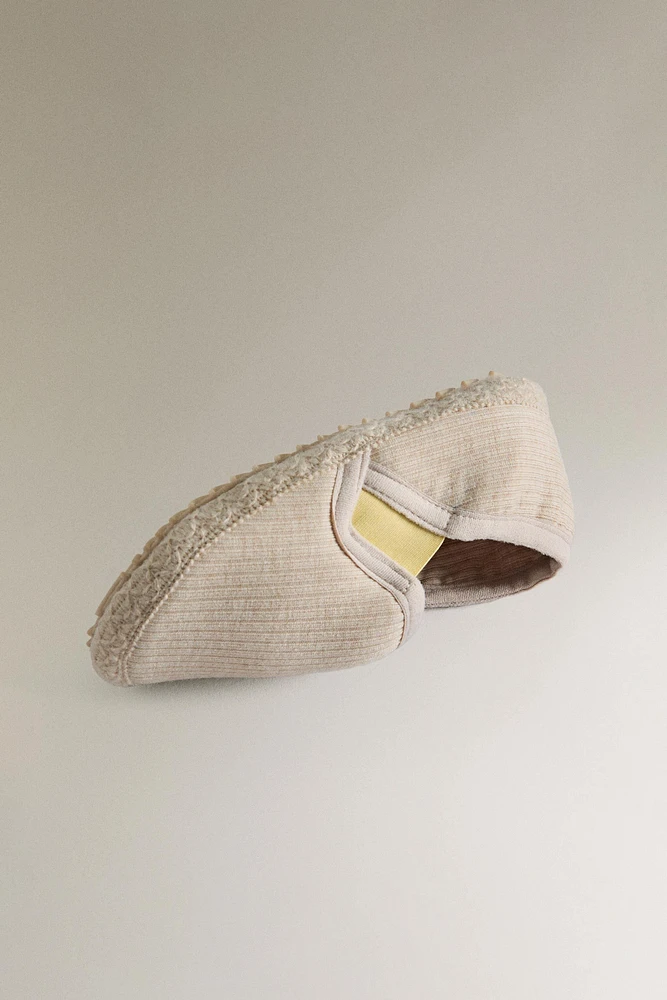 NEUTRAL MOROCCAN SLIPPERS