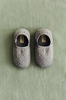 COZY SLIPPERS