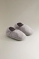 COZY SLIPPERS