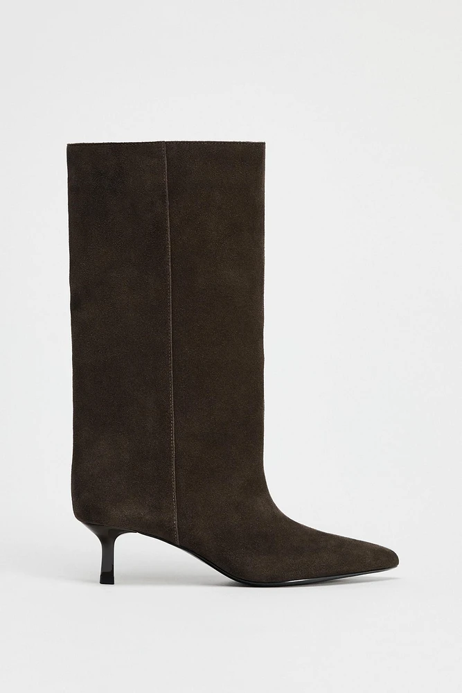 BOTTINES À TIGE LARGE EN CROÛTE DE CUIR