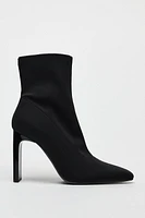 HEELED ANKLE BOOTS WITH TOPSTITCHING