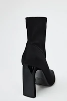 HEELED ANKLE BOOTS WITH TOPSTITCHING