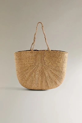 BRAIDED STRAW BAG WITH KNOTS