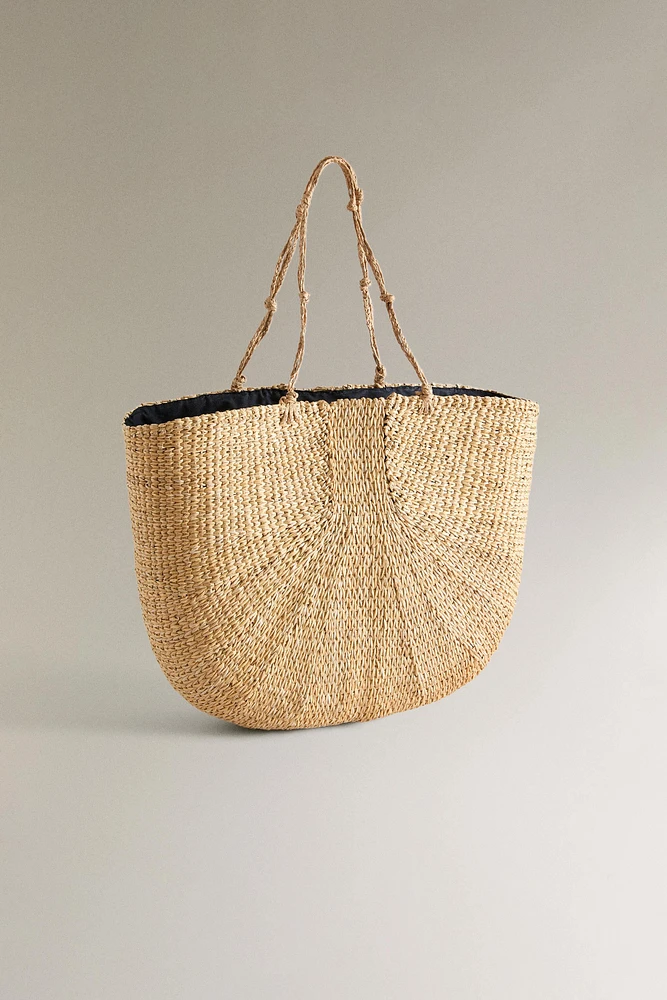 BRAIDED STRAW BAG WITH KNOTS