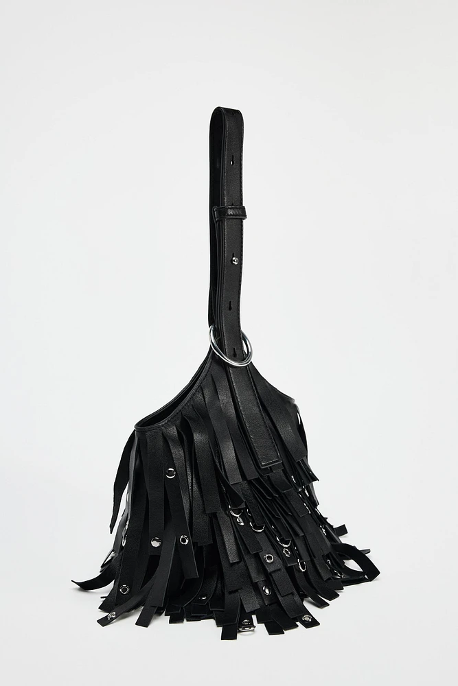 FRINGED LEATHER BUCKET BAG