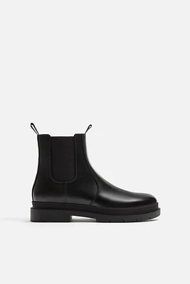 CHUNKY CHELSEA BOOTS