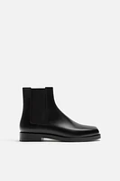 LEATHER CHELSEA BOOTS