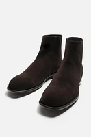 LEATHER CHELSEA BOOTS