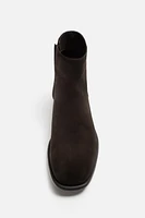 LEATHER CHELSEA BOOTS