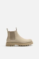 LEATHER CHELSEA BOOTS