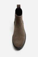 LEATHER CHELSEA BOOTS