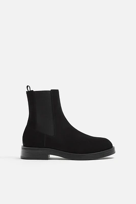 LEATHER CHELSEA BOOTS