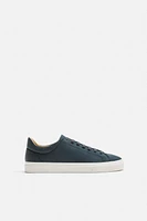 BASIC SNEAKER
