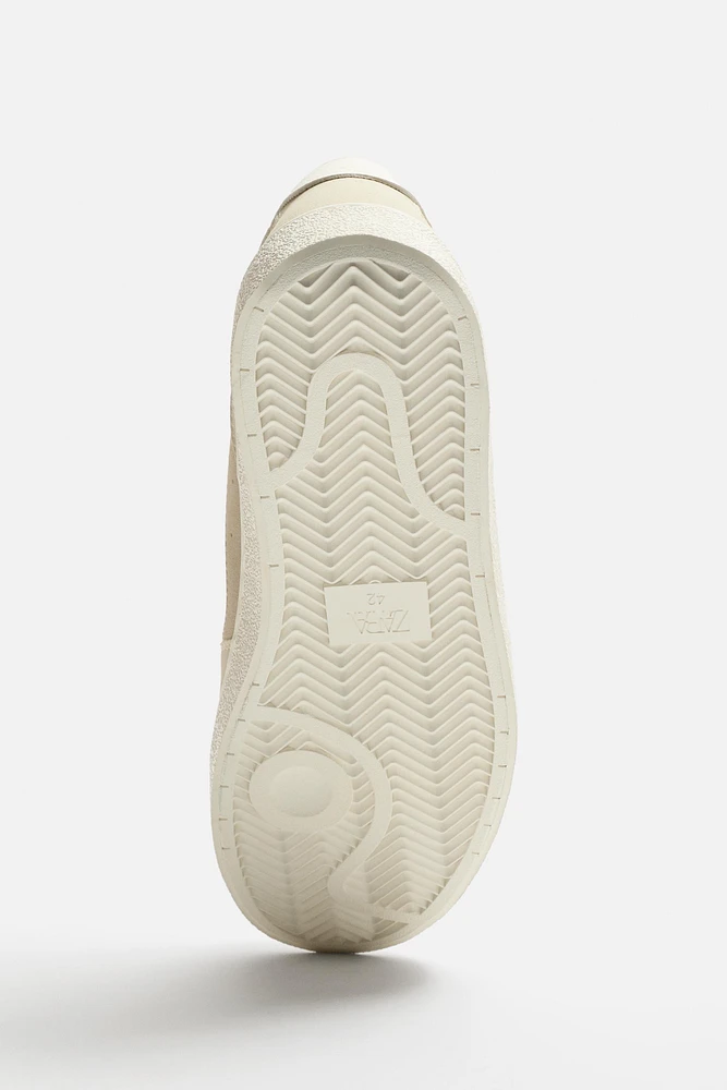 RETRO STYLE SNEAKERS
