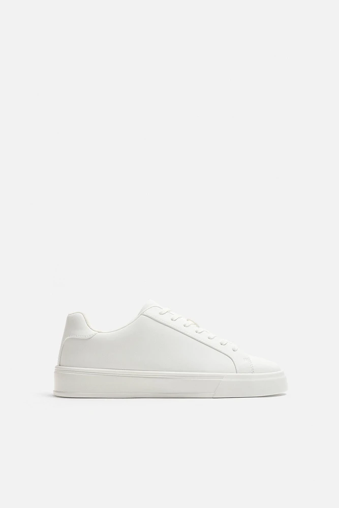 TENNIS MONOCHROMES