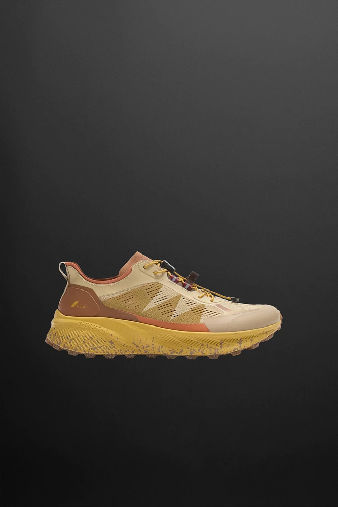 RUNNING SNEAKERS