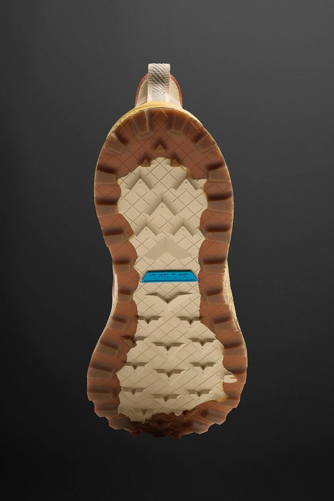 RUNNING SNEAKERS