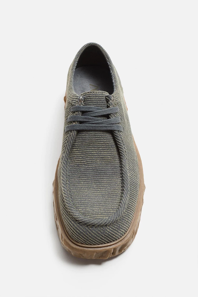 WOVEN IRREGULAR SOLE SHOE