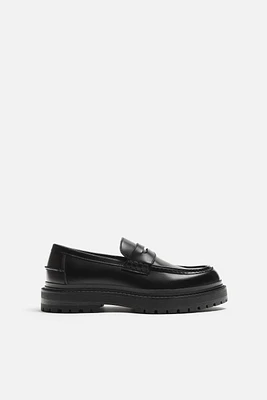 THICK SOLE SADDLE LOAFERS