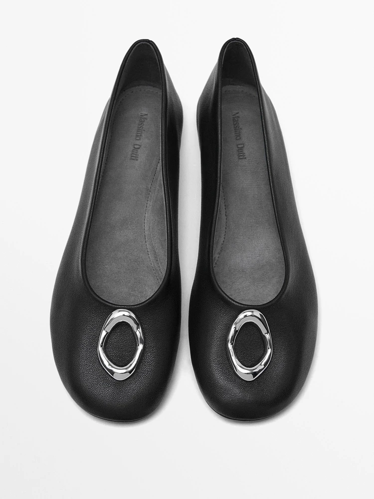 Ballet flats with metal piece