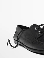 Tumbled leather deck shoes