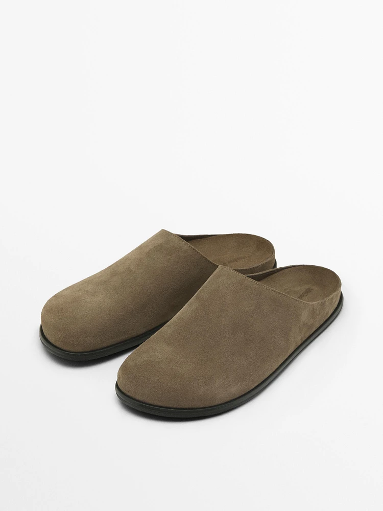 Split-leather clogs