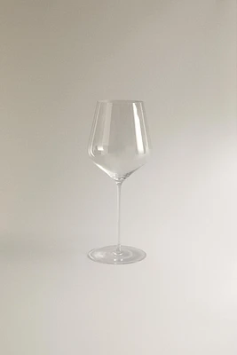 BLOWN CRYSTALLINE WINE GLASS