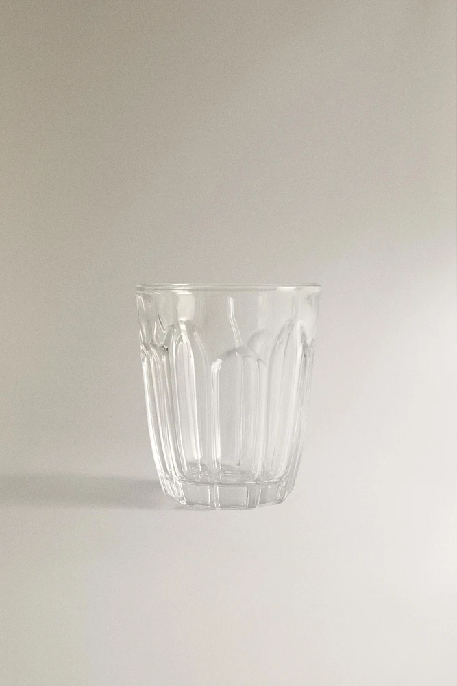 COFFEE TUMBLER WITH RAISED DESIGN