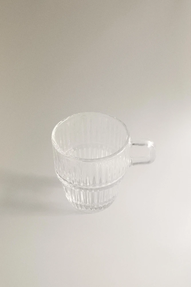 GLASS ESPRESSO CUP WITH A RAISED DESIGN