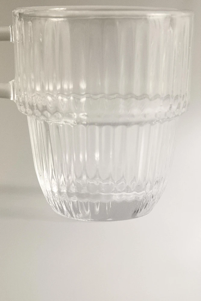 GLASS ESPRESSO CUP WITH A RAISED DESIGN