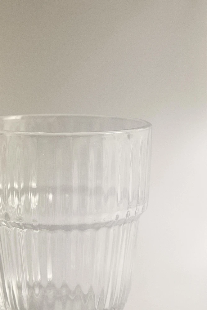 RAISED DESIGN GLASS TUMBLER