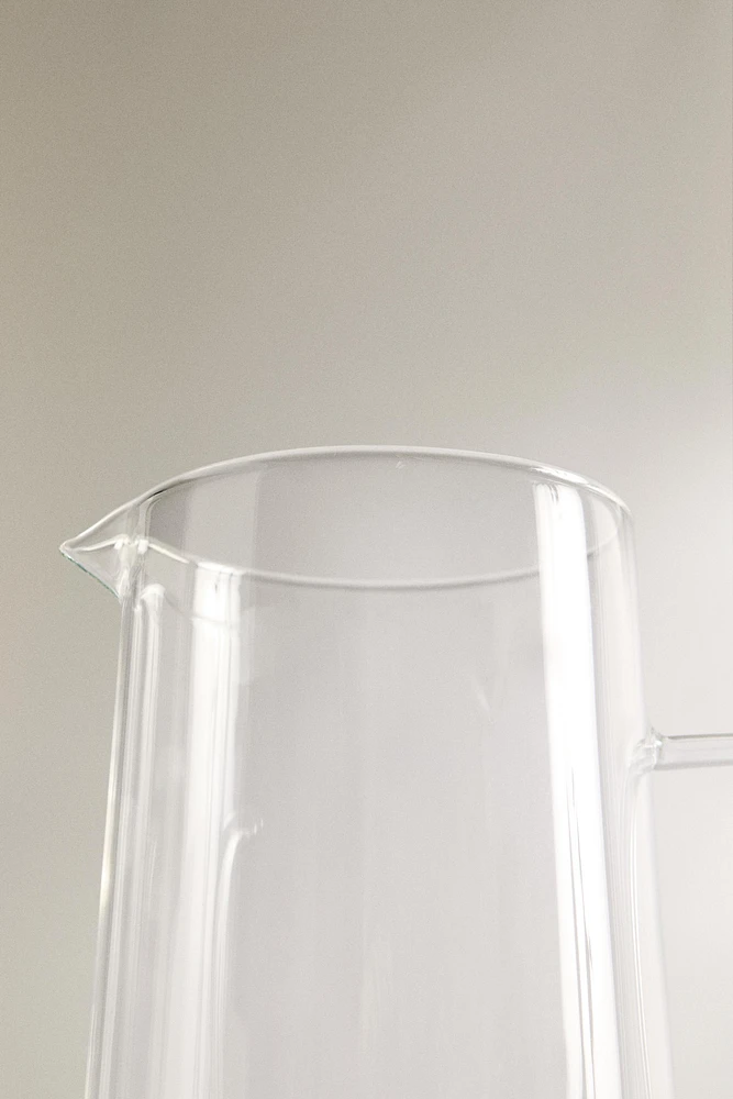 BOROSILICATE GLASS PITCHER