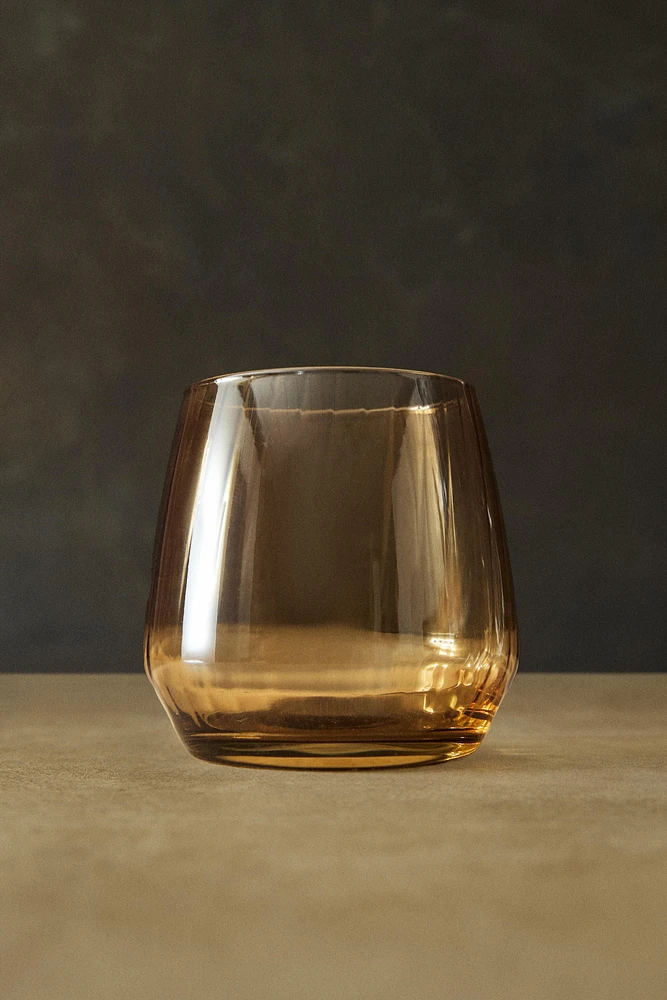 GLASS TUMBLER WITH LINE DESIGN