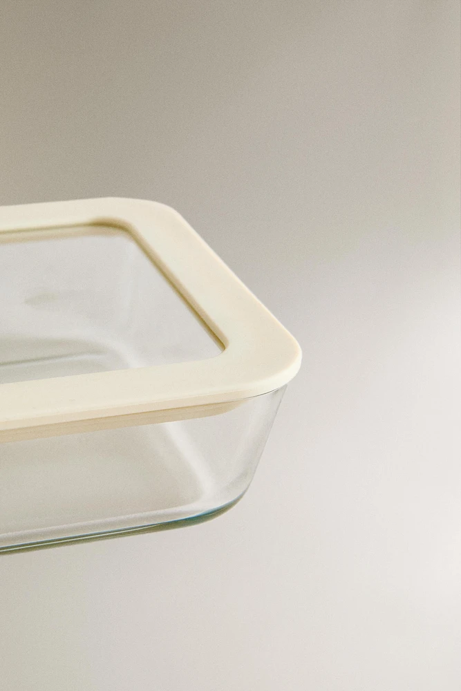 oz AIRTIGHT FOOD CONTAINER