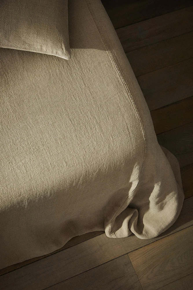 PLAIN FADED LINEN BEDSPREAD