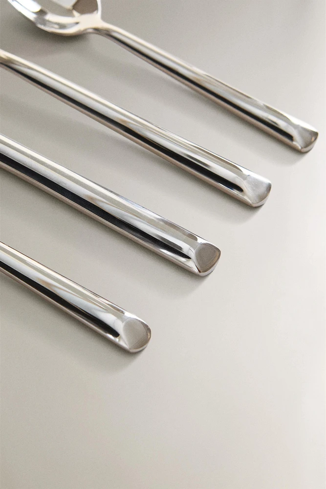 4-PIECE FORGED STEEL FLATWARE SET