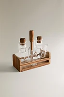 BOROSILICATE GLASS AND WOOD CRUET SET