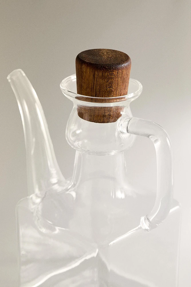 BOROSILICATE GLASS AND WOOD CRUET SET