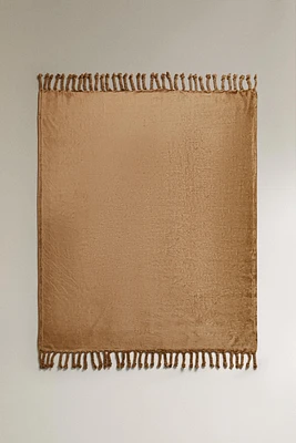 FLEECE BLANKET WITH FRINGING